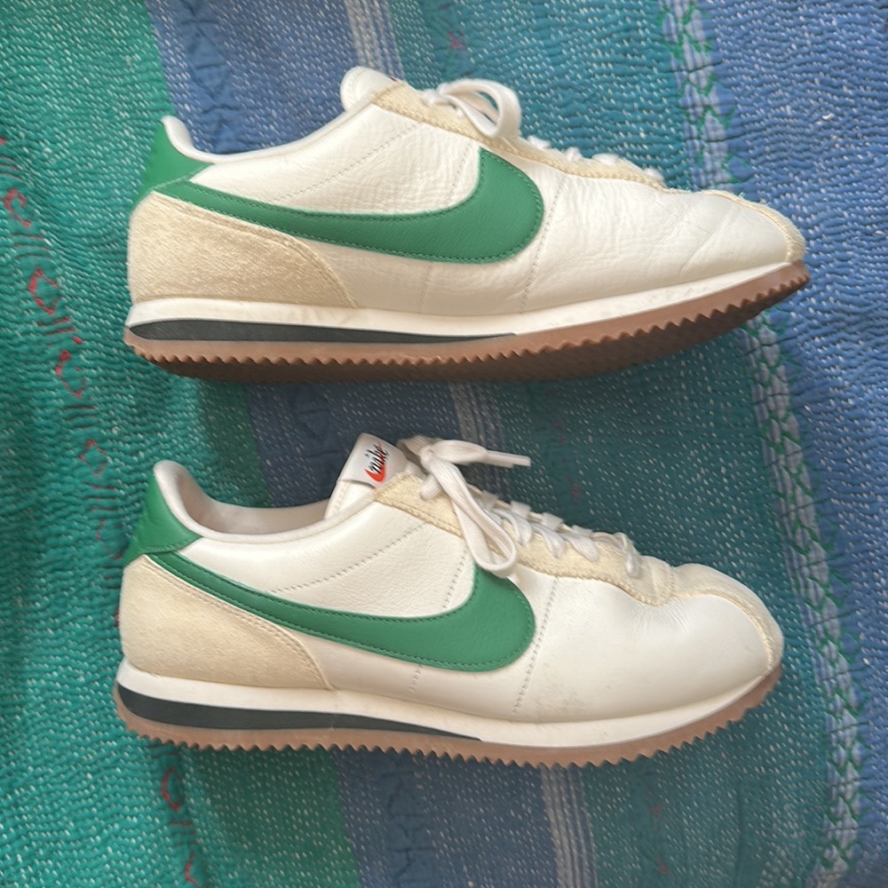 Nike Cortez Aloe Green (Verde) men’s 8.5, women’s 10